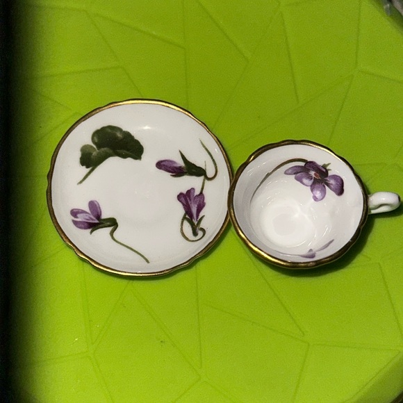 Hammersley Victorian Violets Mini Teacup & Saucer - Picture 2 of 3